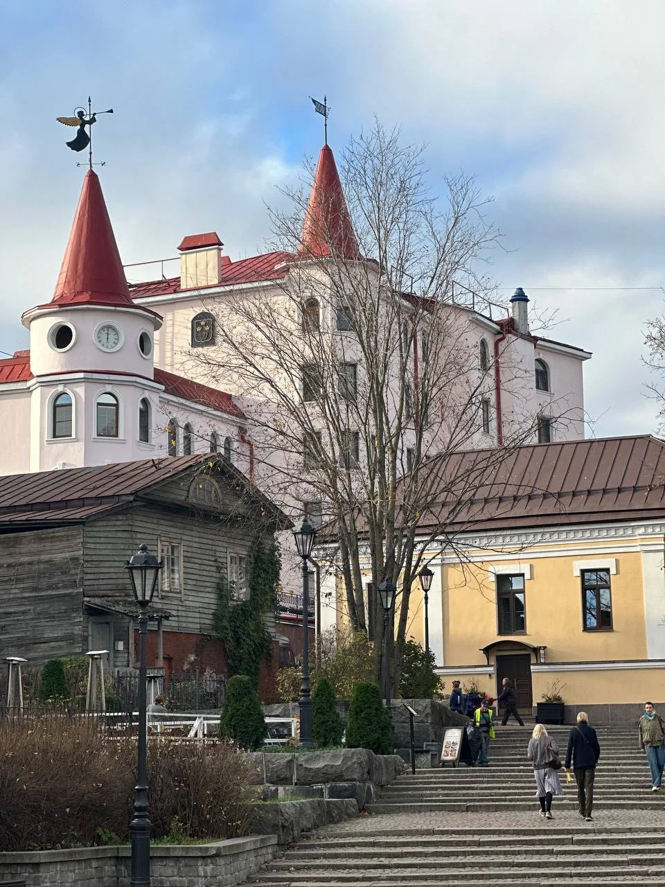 Дайджест постов за май в Максе