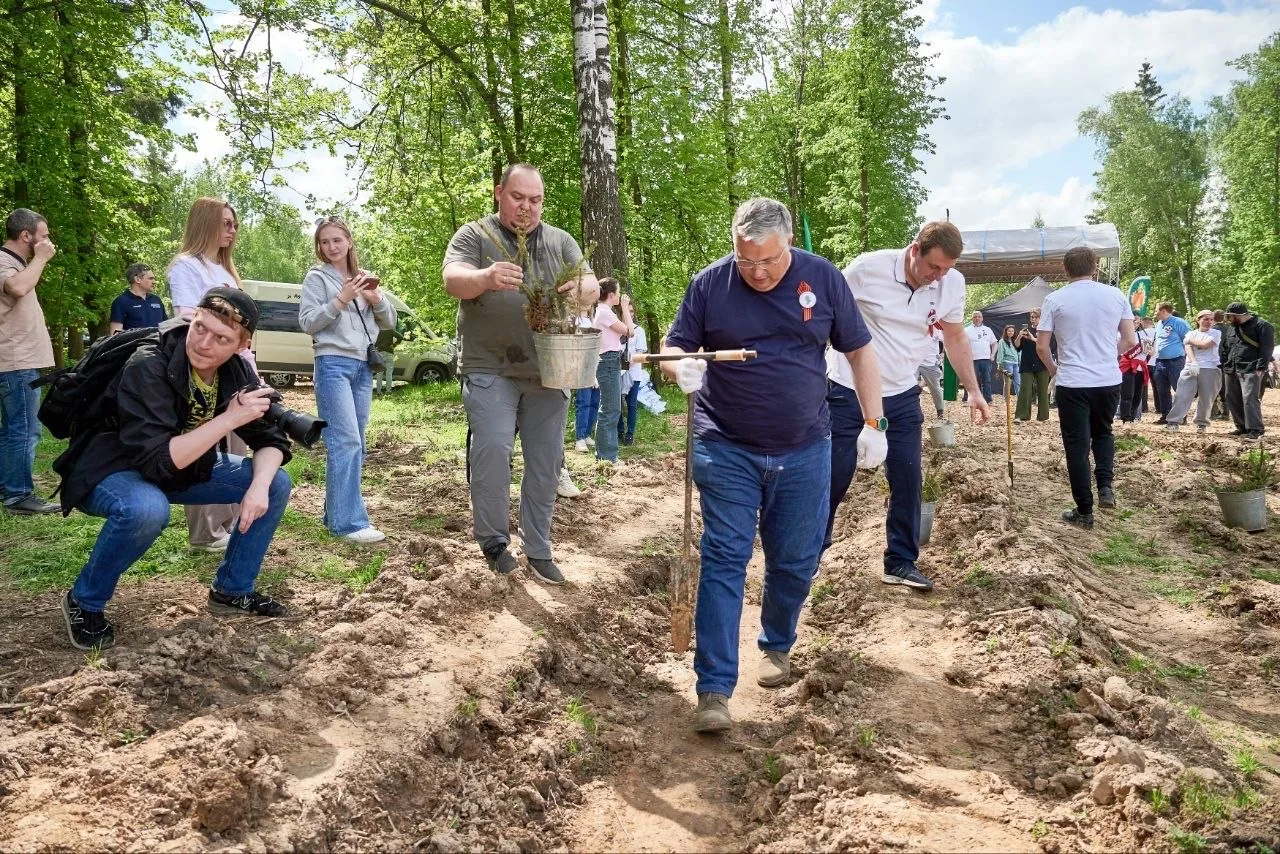 В Химках открылась центральная площадка Всероссийской акции «Сад памяти» 🌲16 мая в Сходненском участ
