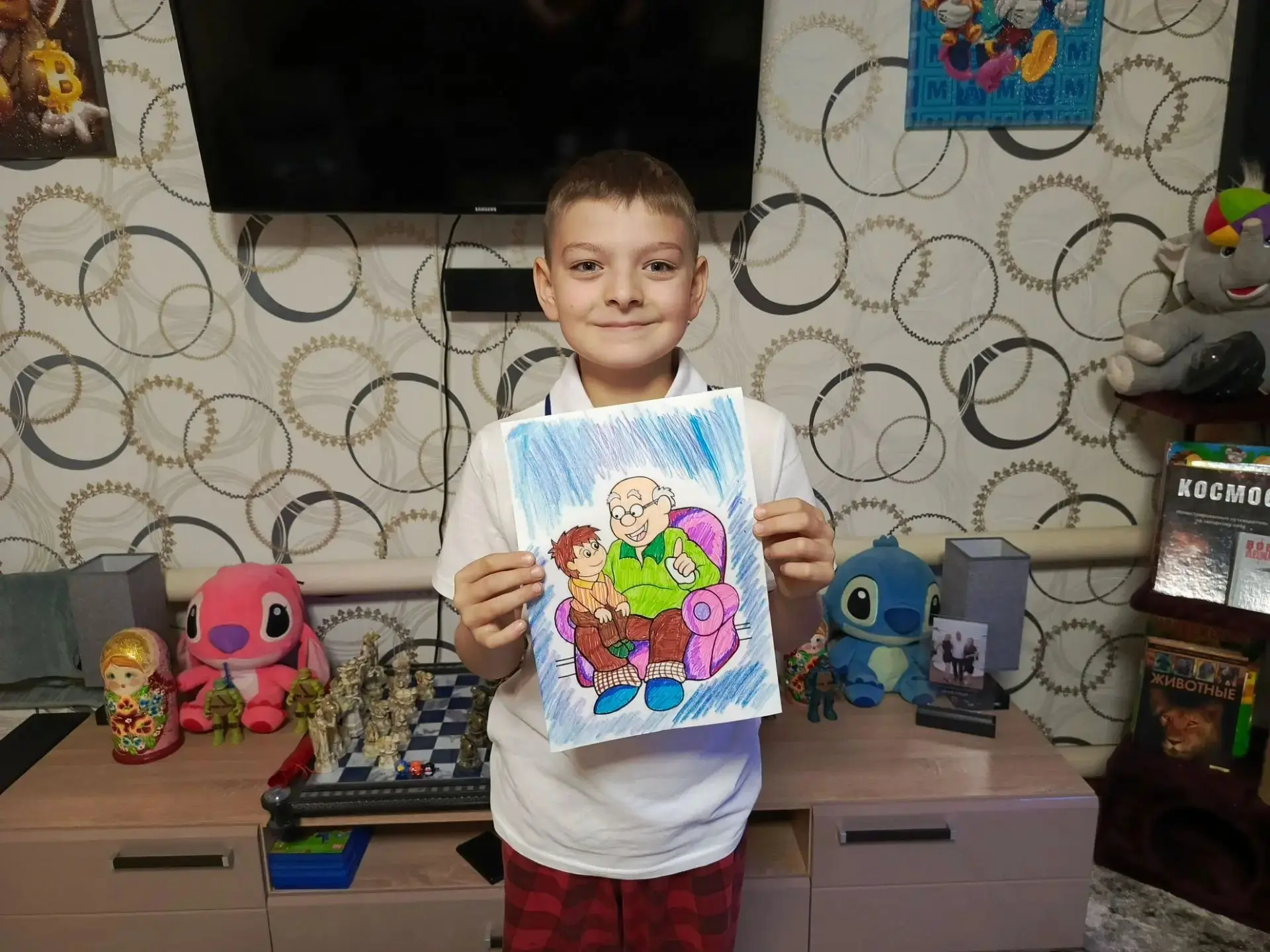Выставка рисунков «Мои любимые бабушка и дедушка»