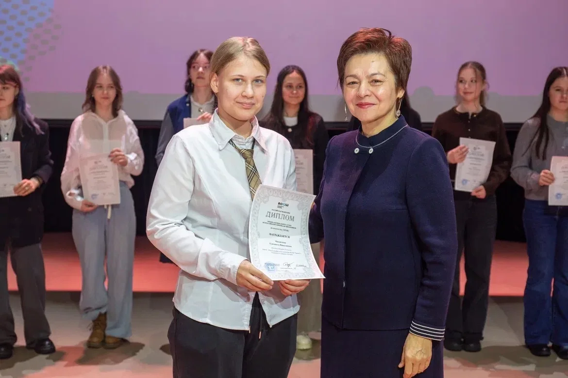 Гордость гимназии: победа на олимпиаде по искусству (МХК)!  С 28 февраля по 3 марта 2026 года в Респ