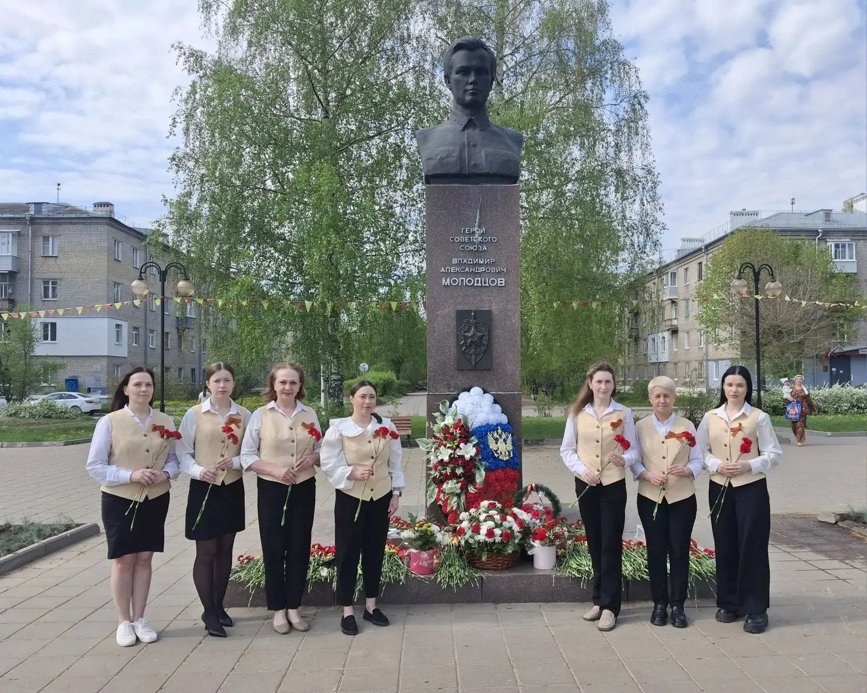 Возложение цветов к памятным местам Великой Отечественной войны ⁣ 🔥Сегодня, в преддверии годовщины П