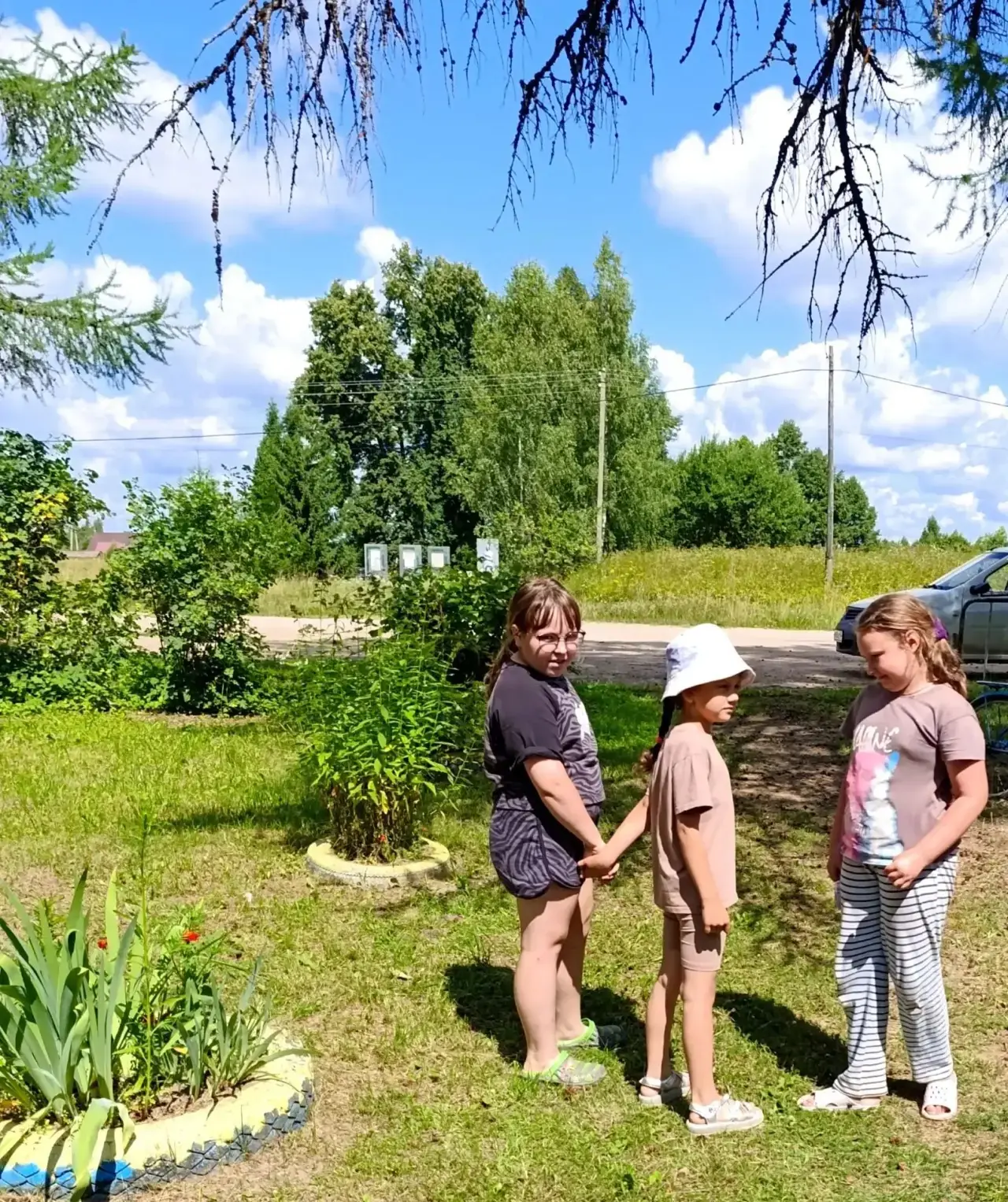 «Большая семья — крепкая Россия» в Ушковском ДК 🇷🇺👨‍👩‍👧‍👦
21 июля в Ушковском доме культуры бы