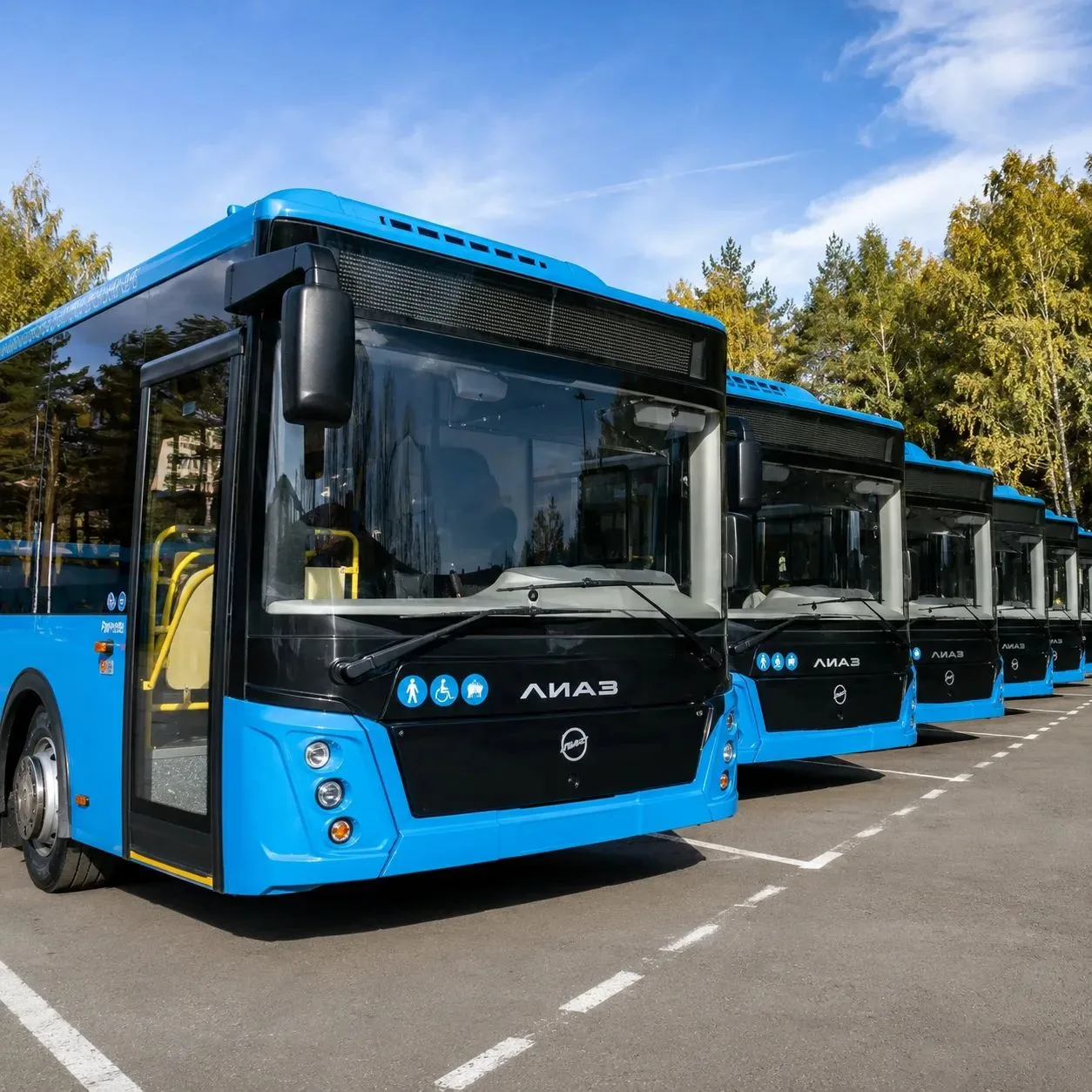 🚌 В Кузбасс поступят 37 новых автобусов ЛиАЗ.

Как сообщил губернатор Кузбасса Илья Середюк, благод