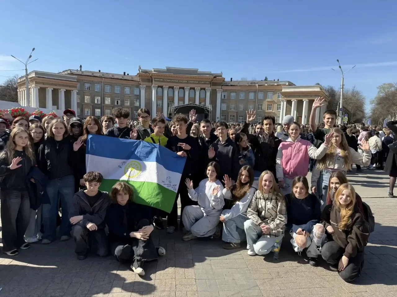 Сегодня, 17 апреля, на площади имени Серго Орджоникидзе состоялось праздничное мероприя...