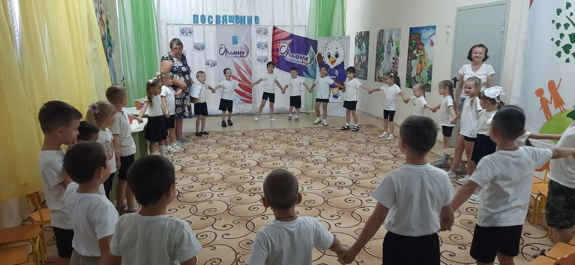 🦅"Сегодня Орлята -завтра Орлы! " под таким девизом прошёл праздник 🎊🎈посвящения в от...