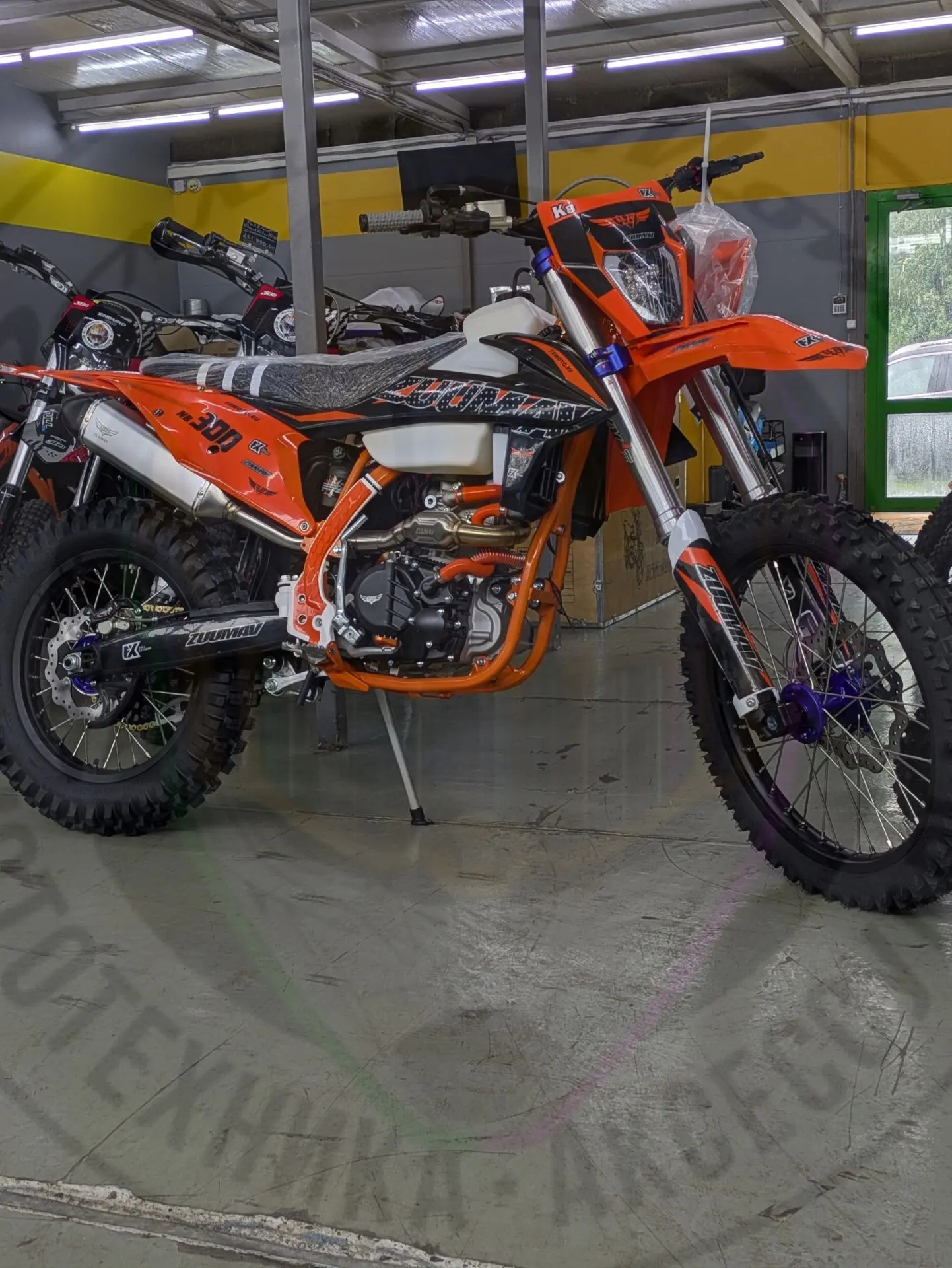 FX MOTO K8 NB300