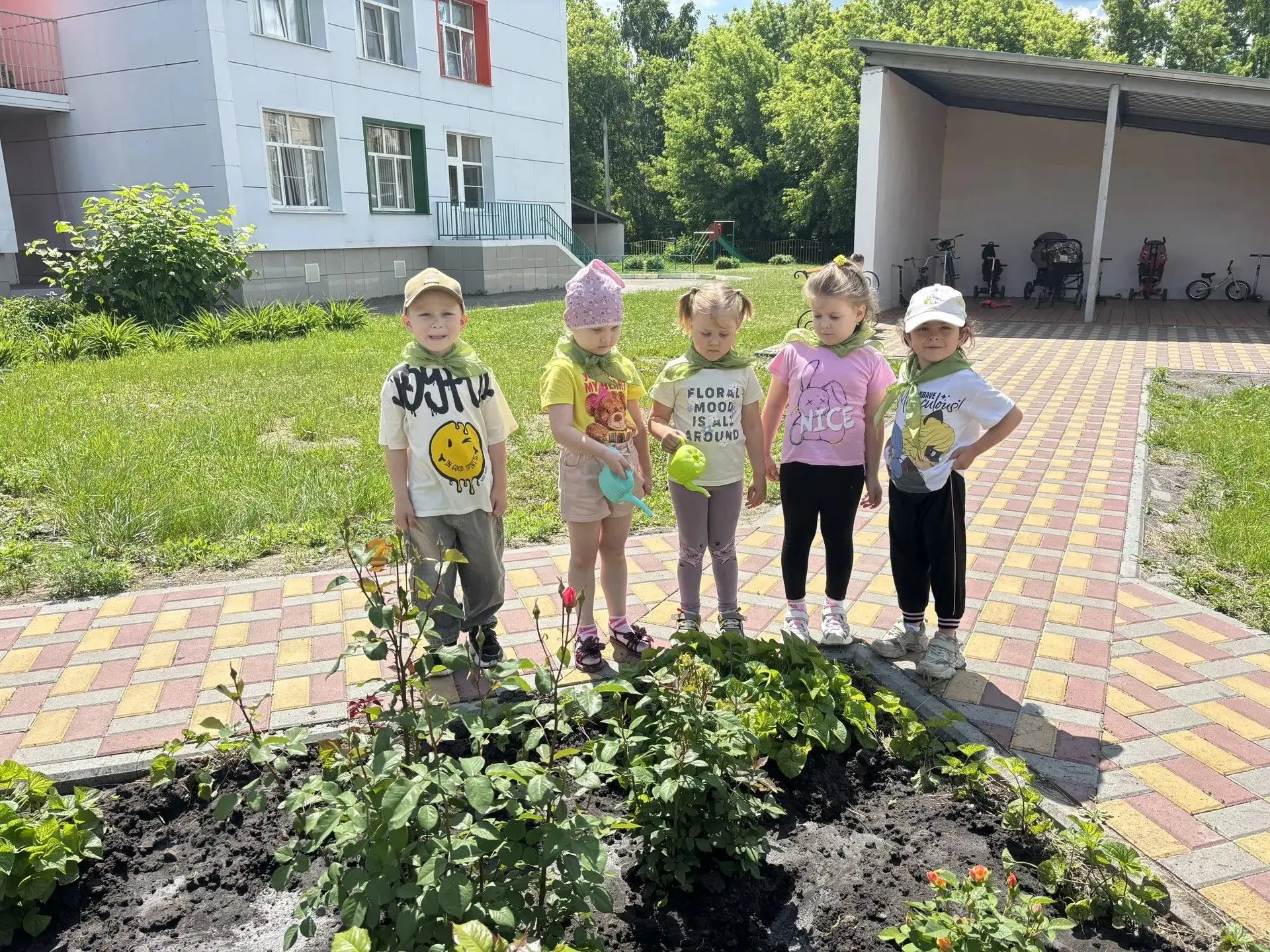 Маленькие защитники природы: как в детском саду отметили День эколога в Год дошкольного образования
