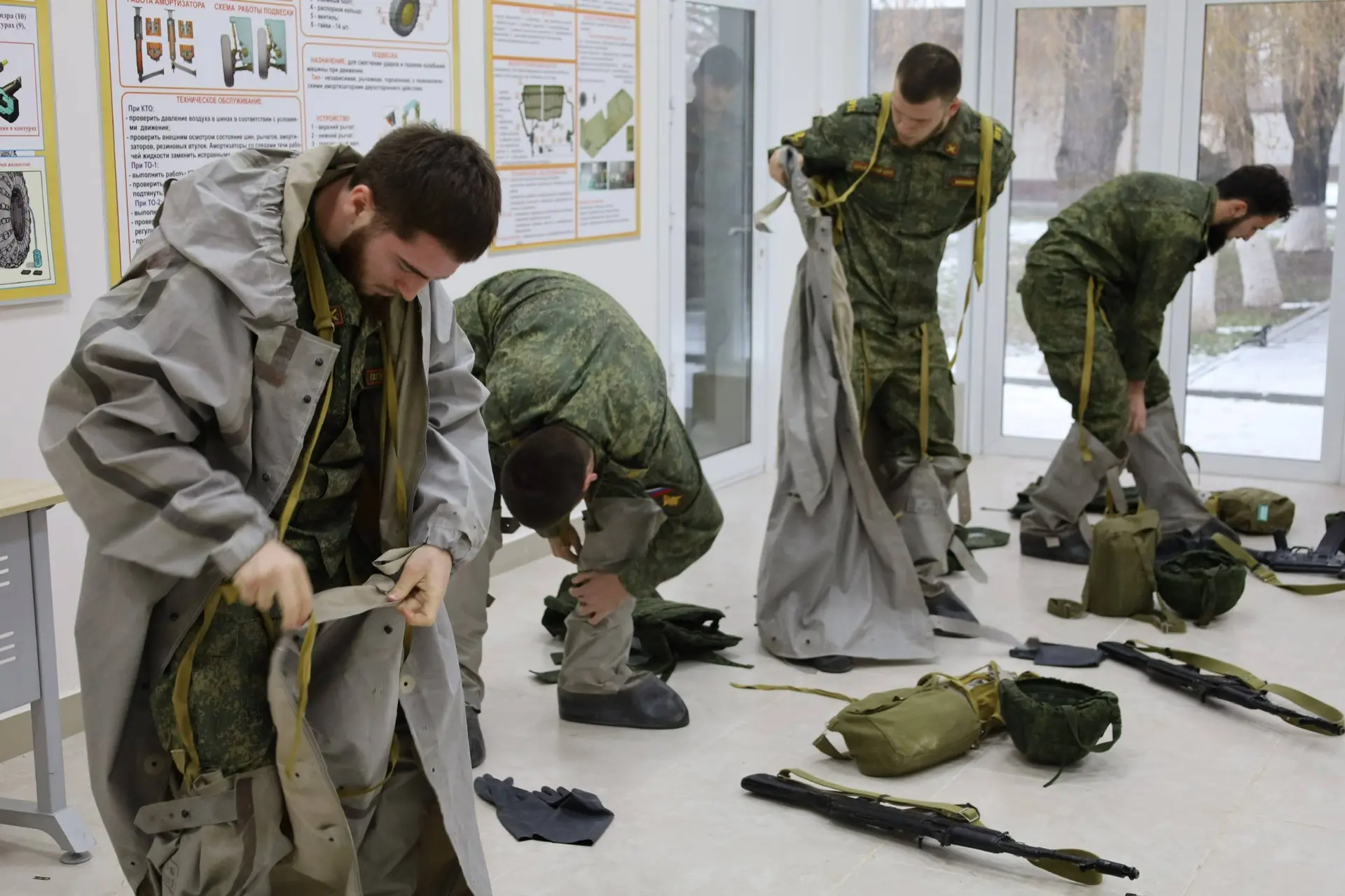 🪖 В Военном учебном центре прошла сдача нормативов по радиационной, химической и биологической защит