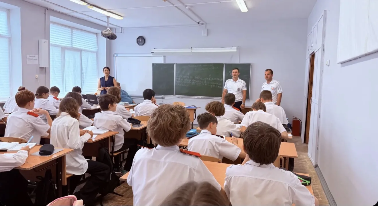 🚦 Безопасность на дороге — вместе!