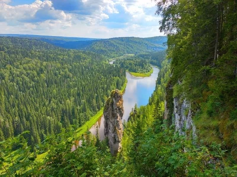 УСЬВИНСКИЕ СТОЛБЫ И КАМЕННЫЙ ГОРОД