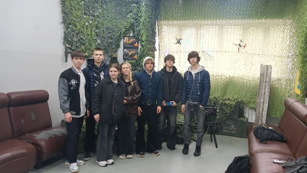 Дисциплина - корень успеха! 🌟  Наш школьный военно‑патриотический клуб «Наследие» принял участие в с