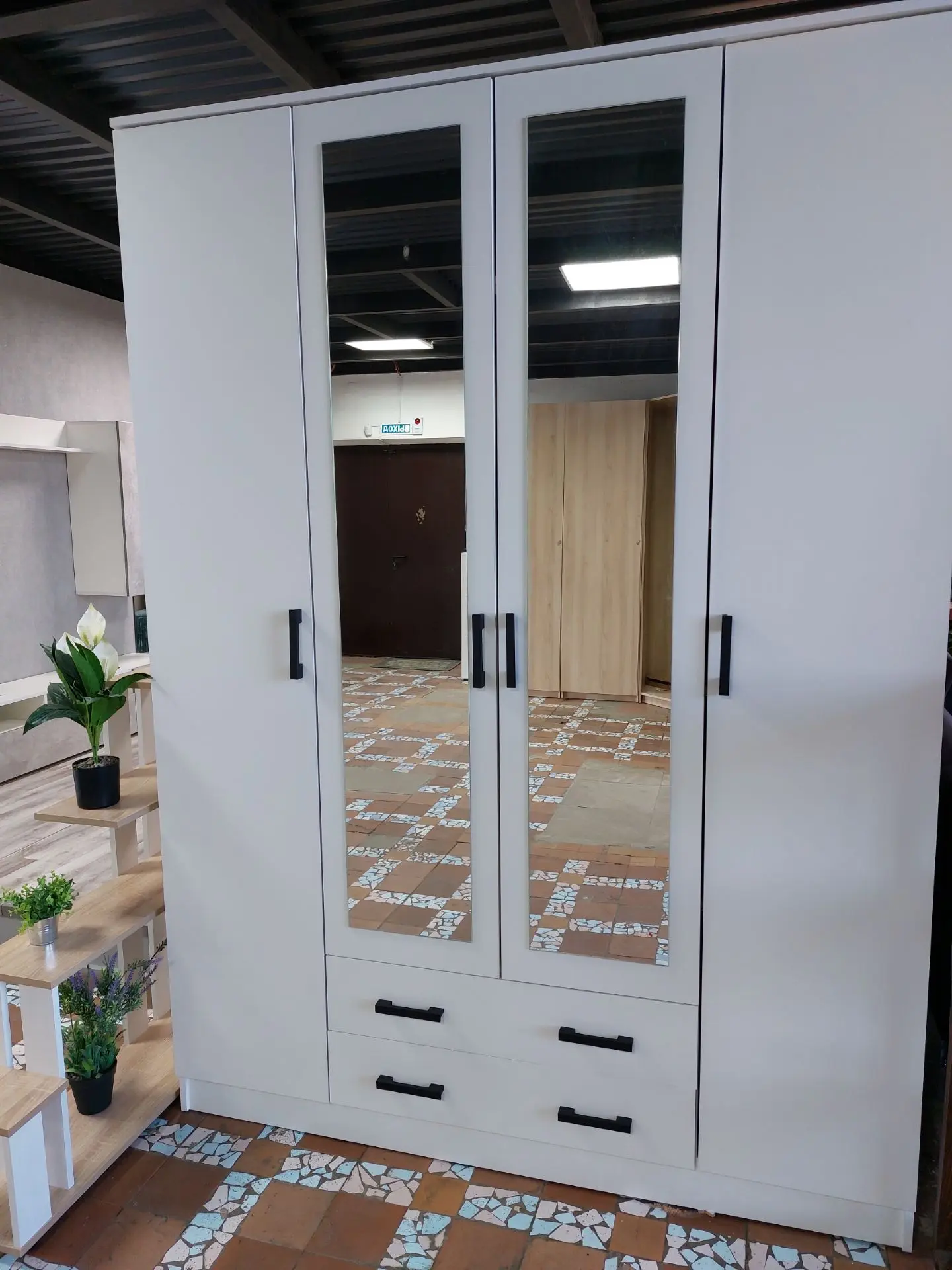 🟢 Поступление шкафов Квадро, размер 160х220х48см, цена 28230 руб.