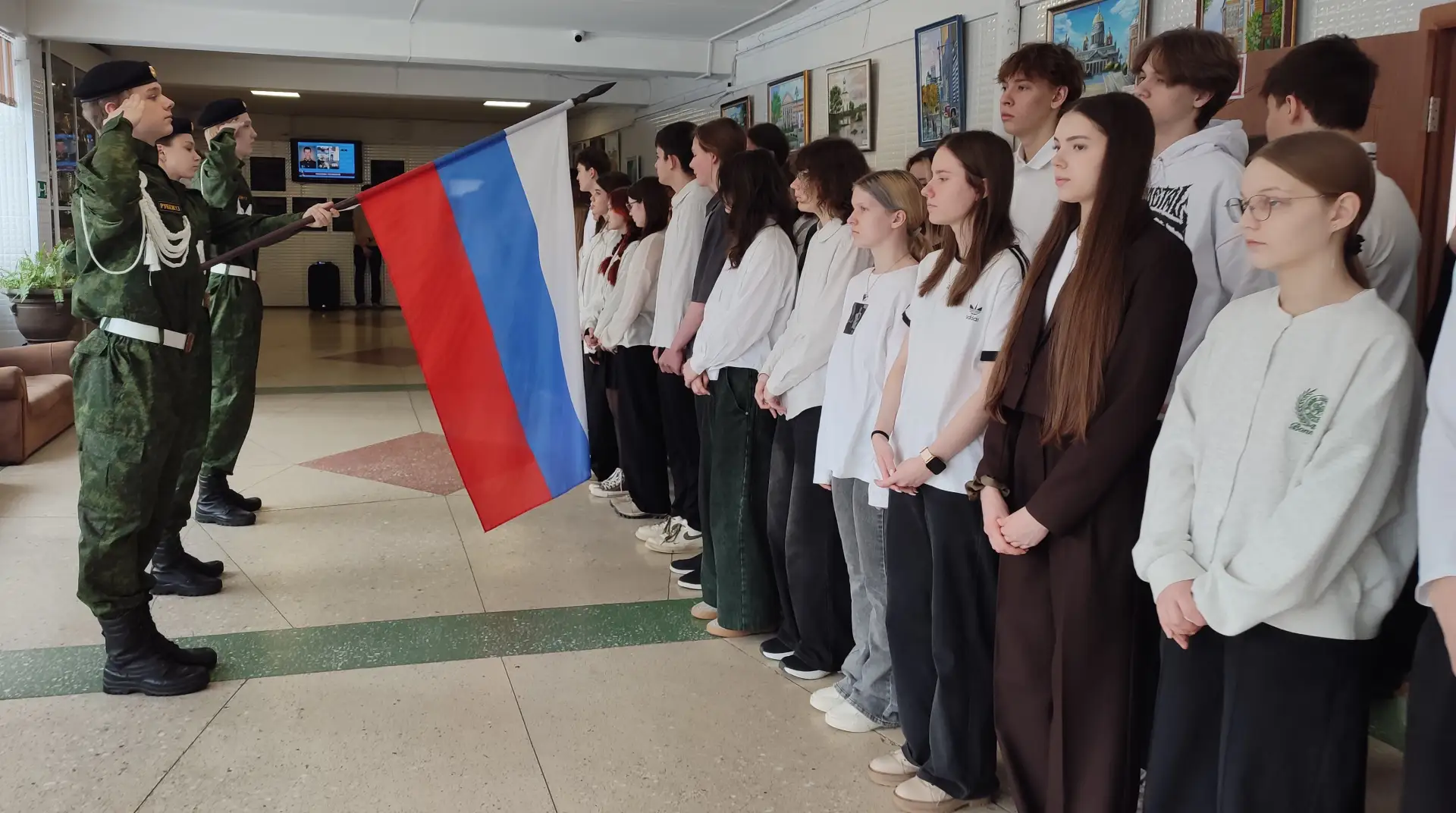 🇷🇺 17 марта — день памяти Героя Российской Федерации Максима Владимировича Пескового.  Сегодня в гим