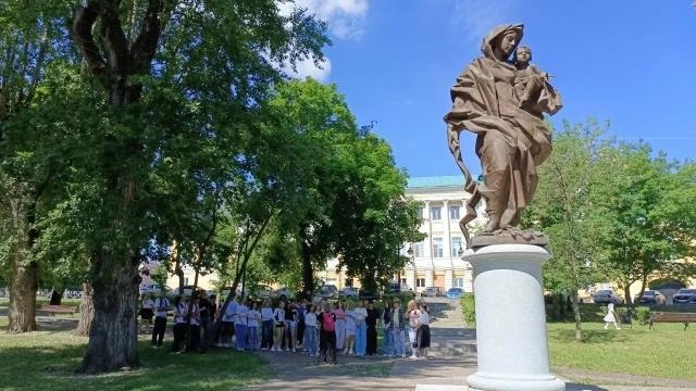 🇷🇺 Команда МОУ СОШ №3 р. п. Земетчино о поездке «Созвучие народов Сурского края»

Перед этой поезд