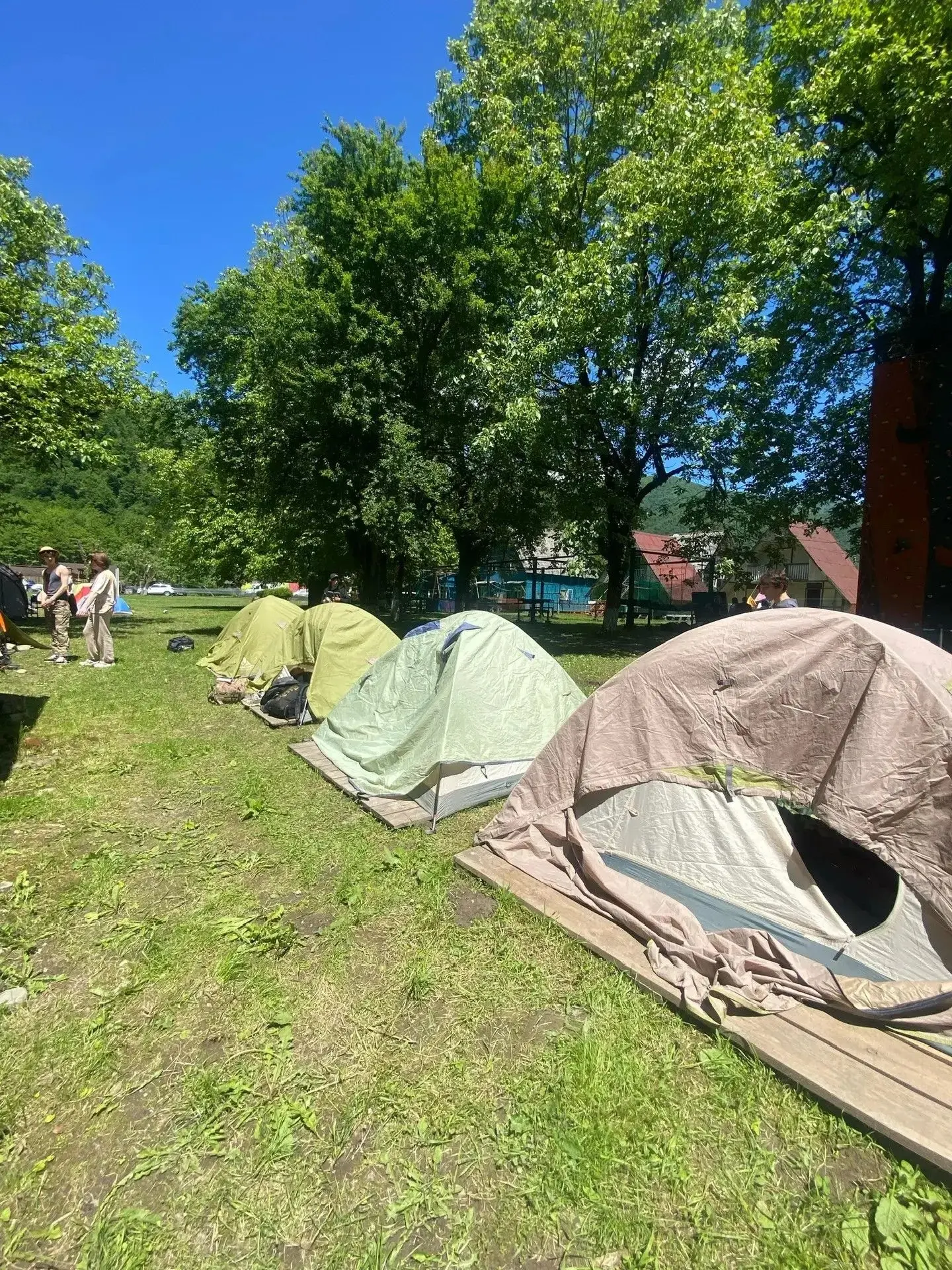 ⛺2 июня состоялся заезд в палаточный лагерь на детской туристской базе «Солохаул» в Соч...