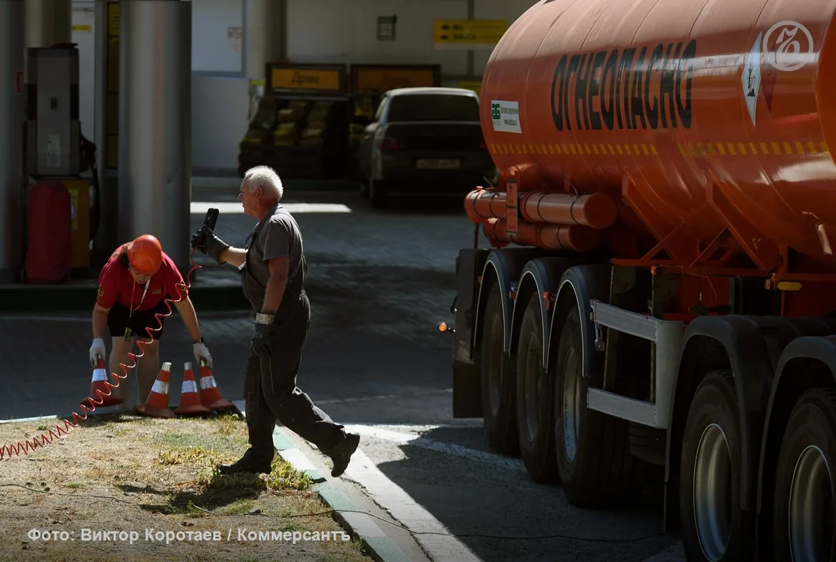 В первую неделю допуска к розничной продаже топлива сниженных экологических стандартов ...
