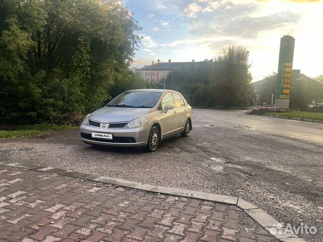 🚗 Модель: Nissan Tiida Latio 1.5 AT, 2005, 4 км