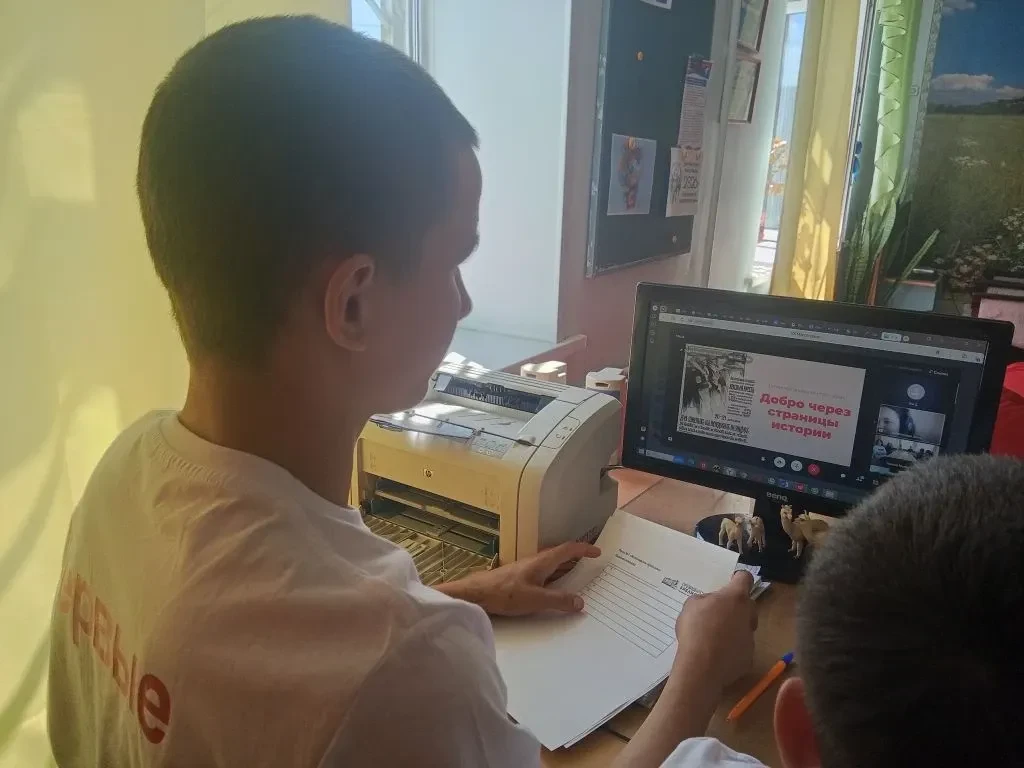 Наши активисты «Движения первых» на интеллектуальном квесте! 

Во вторник наши ребята приняли участи