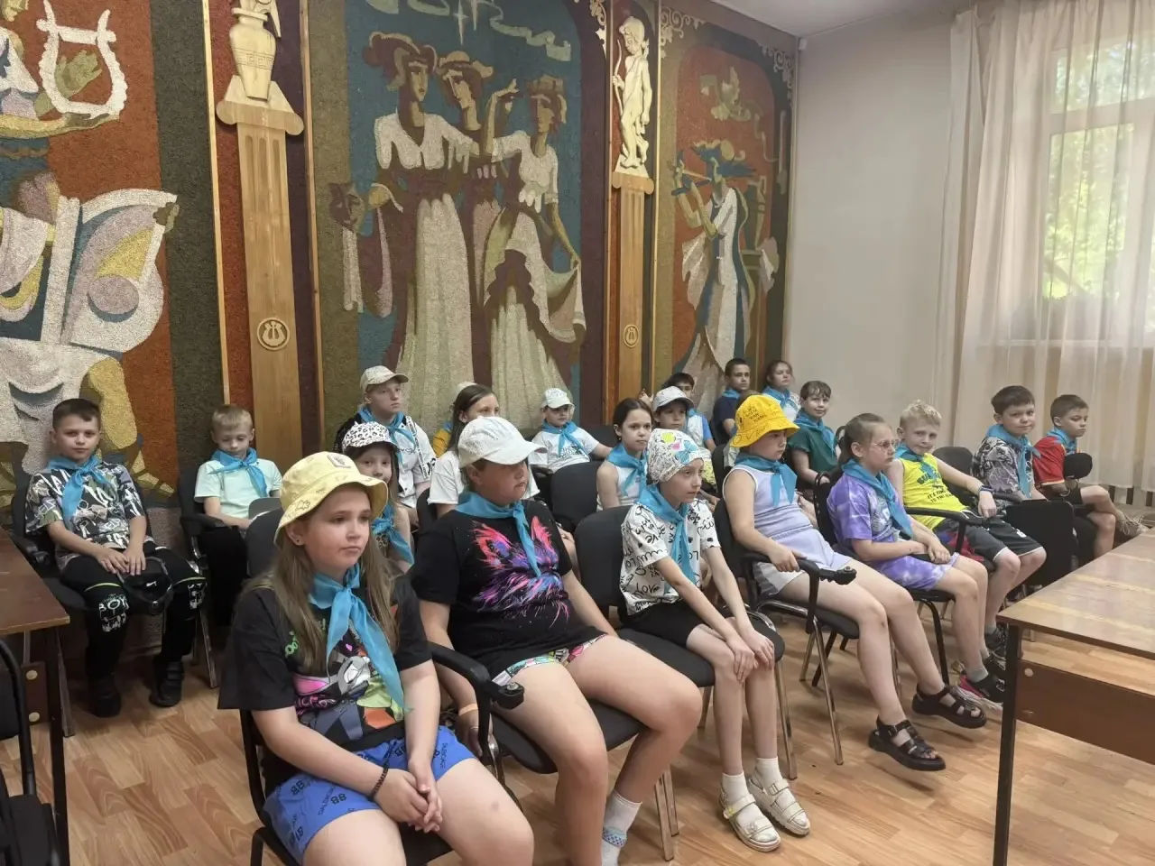 9 июня 2026г.2‑й отряд школьного лагеря с пользой провёл время в городской библиотеке №...