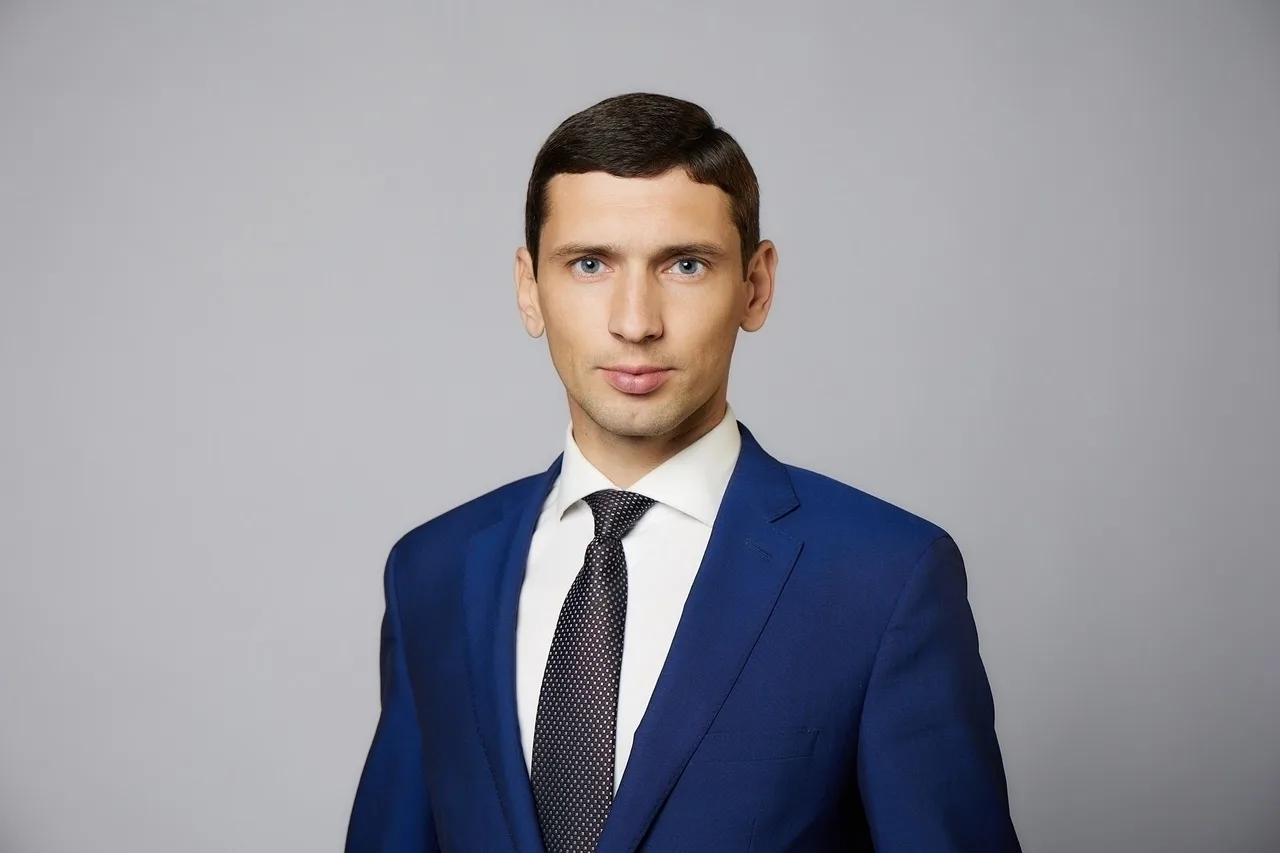 Александр Самарин : Дорогие земляки! Моя жизнь неразрывно связана с Кандалакшским округом. Я родился