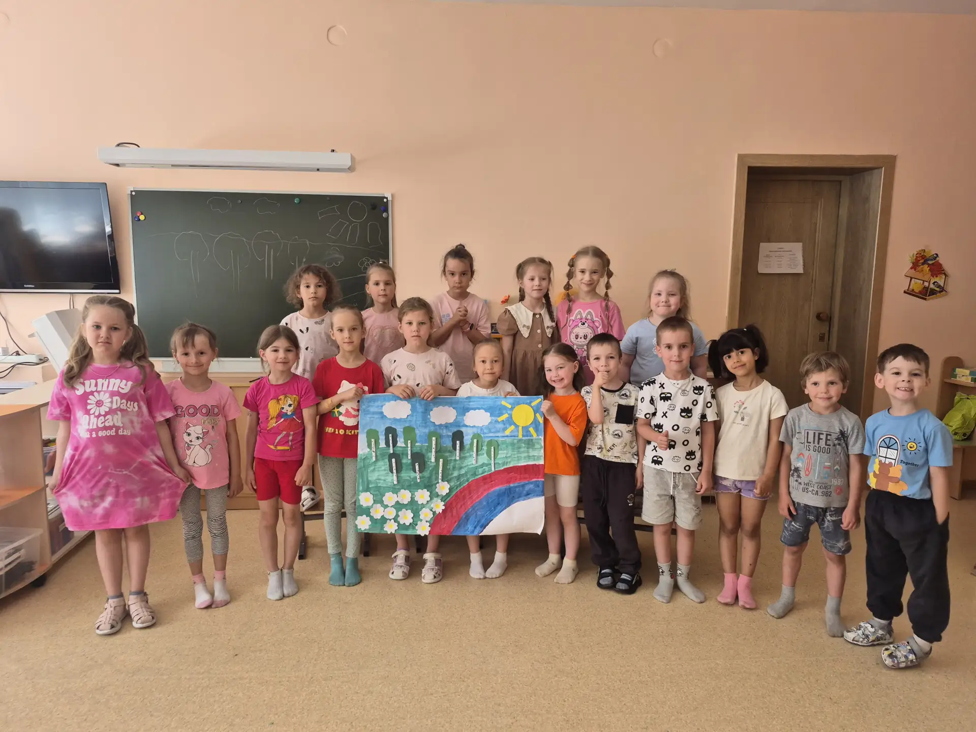 Сегодня день Великой страны -  России!🇷🇺
И в этот светлый день хочется напомнить, что важно гордит