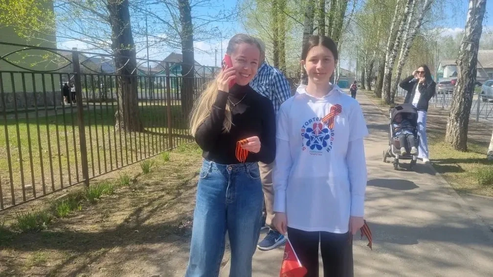 Участники СМС-дети Гимназии №14 приняли участие во всероссийской акции «Георгиевская лента», посвящё
