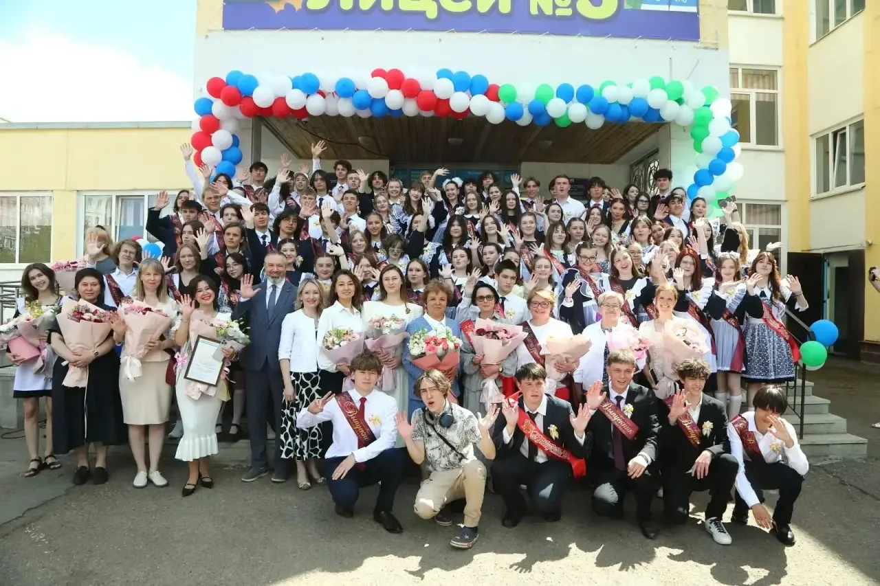 ✨ Последний звонок: старт новой жизни для выпускников ✨