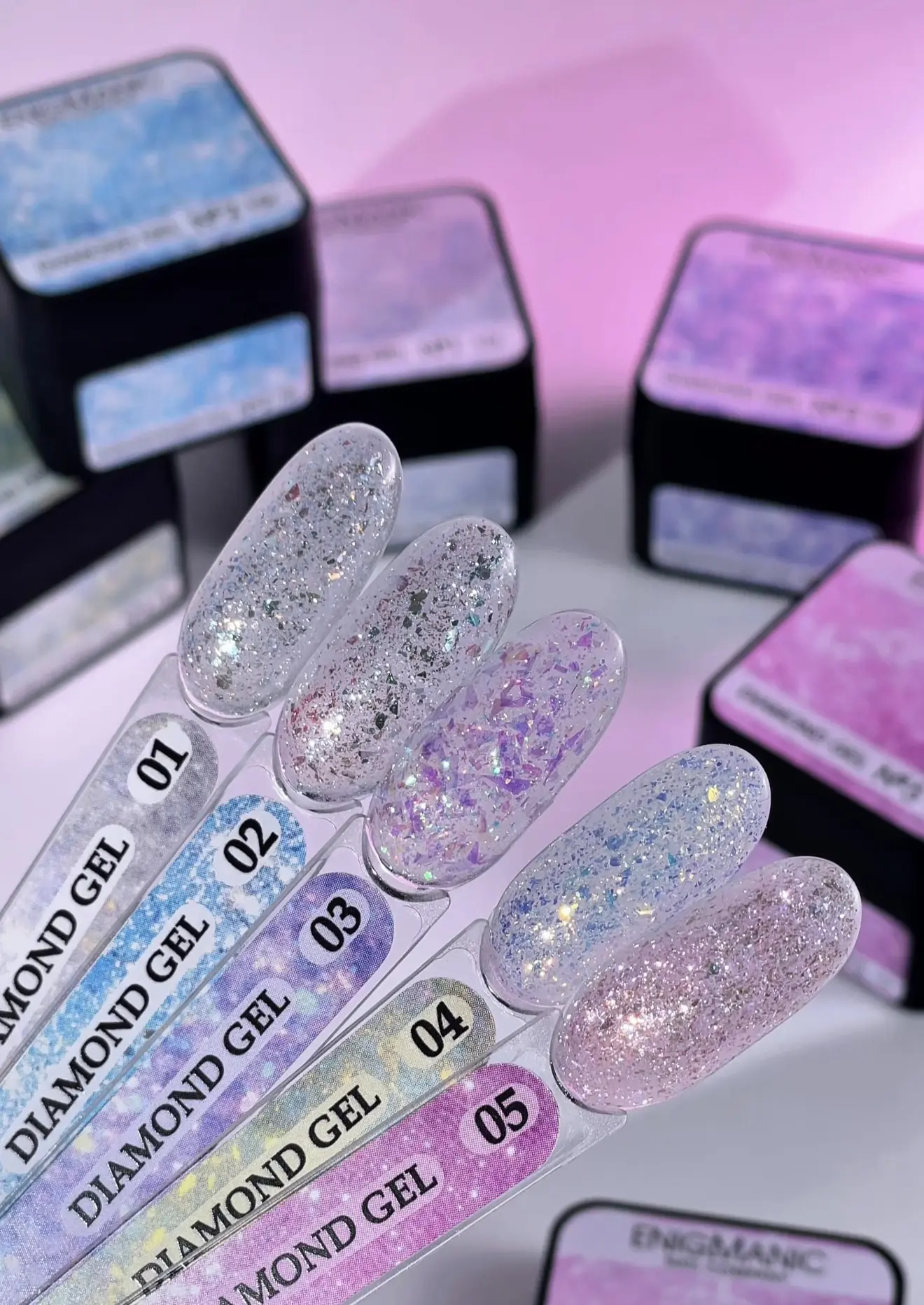 DIAMOND GEL 😎👌🏻
Бриллиант 💎 среди сверкающих гелей в наших коллекциях 🔝

С этими гелями можно с