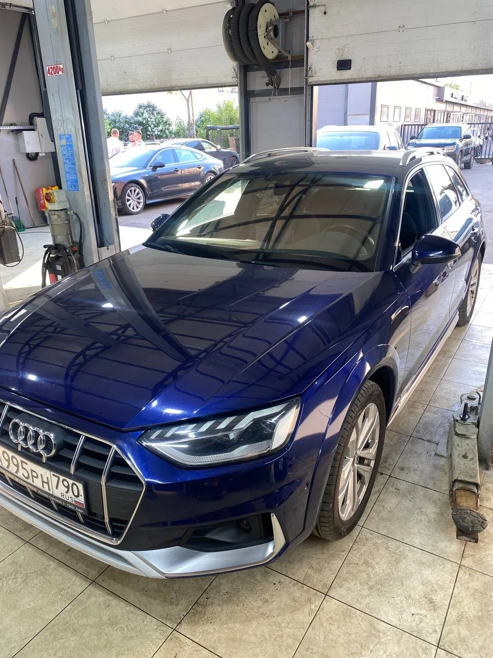 ⚡️R-VAG: Тормоза вашей Audi A4 – наша забота!