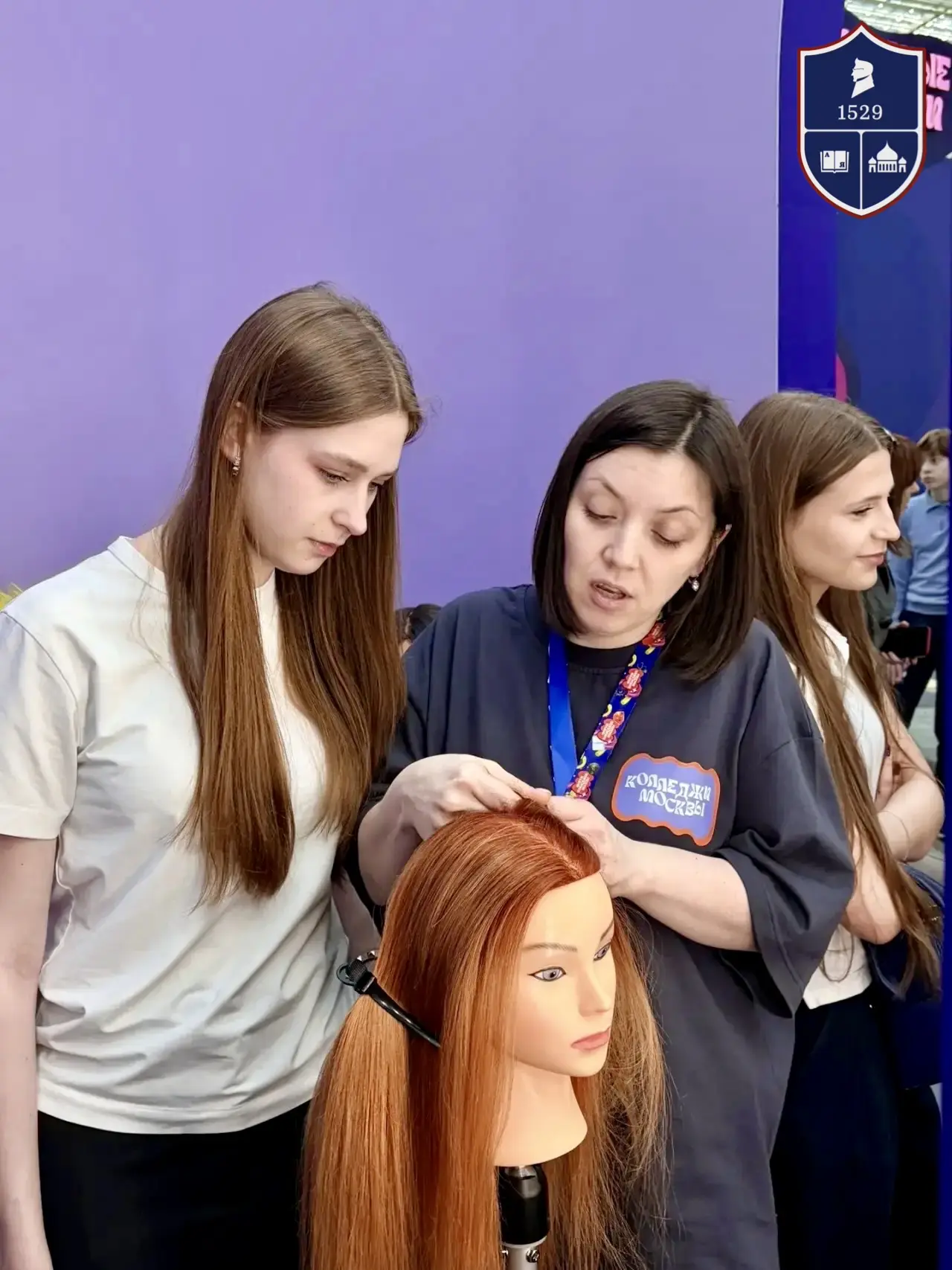 ✨ СЕГОДНЯ — В САМОМ ЦЕНТРЕ ВЫБОРА БУДУЩЕГО!  Наши ученики сегодня, 23 марта, побывали на Форуме колл