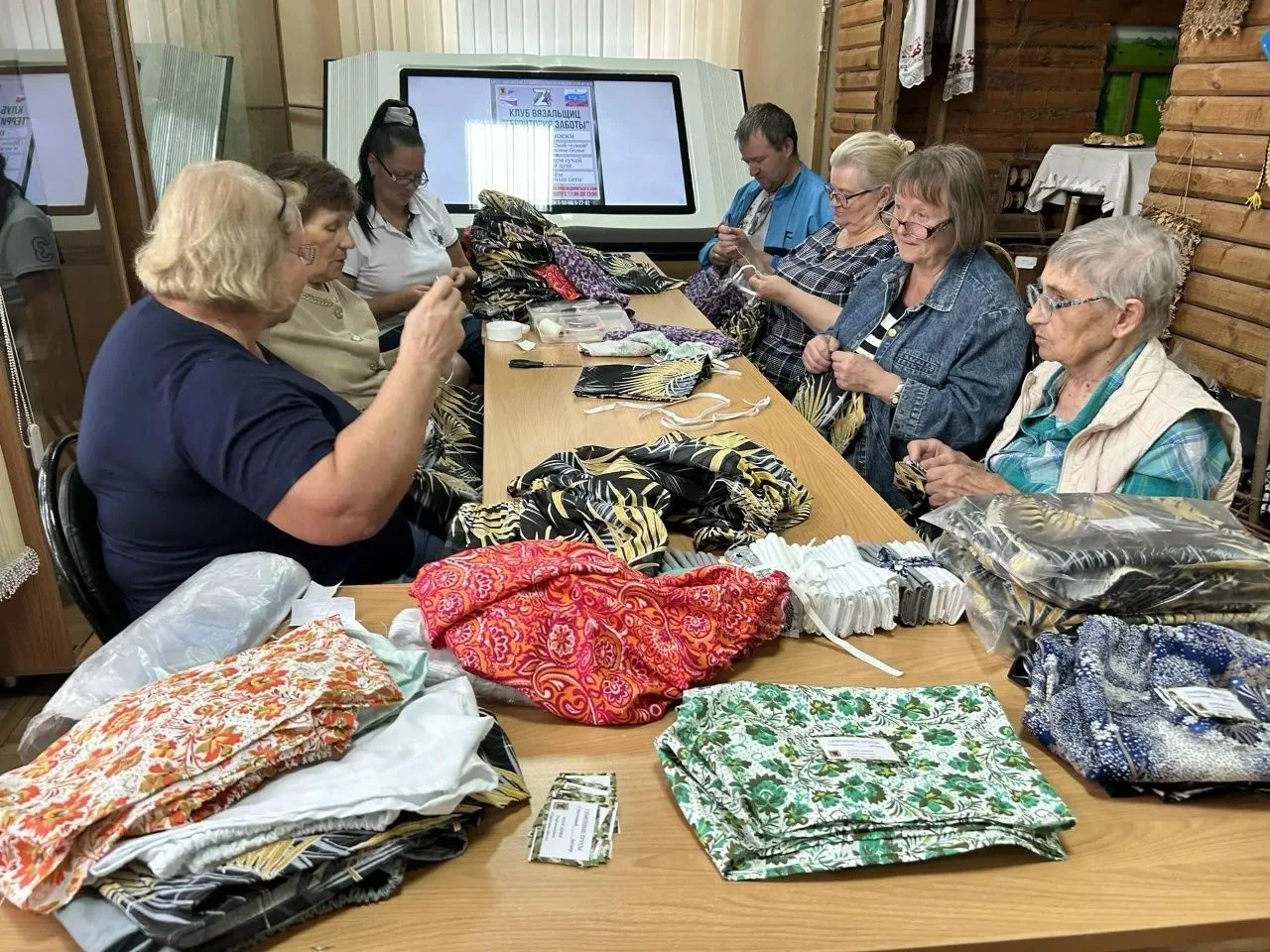 🧶 22 августа состоялась очередная встреча в клубе вязальщиц «Территория заботы».