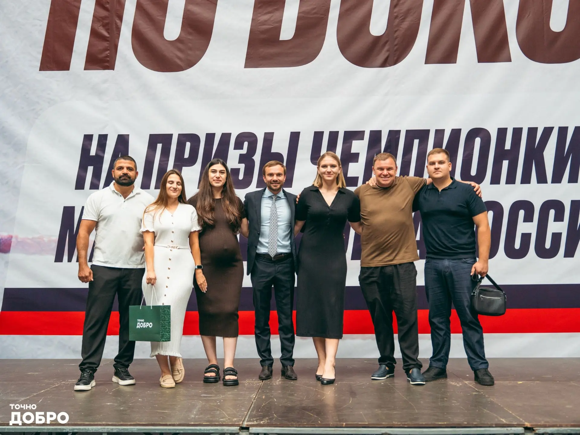 В Краснодаре проходят соревнования на призы чемпионки мира по боксу Нуне Асатрян 🥊