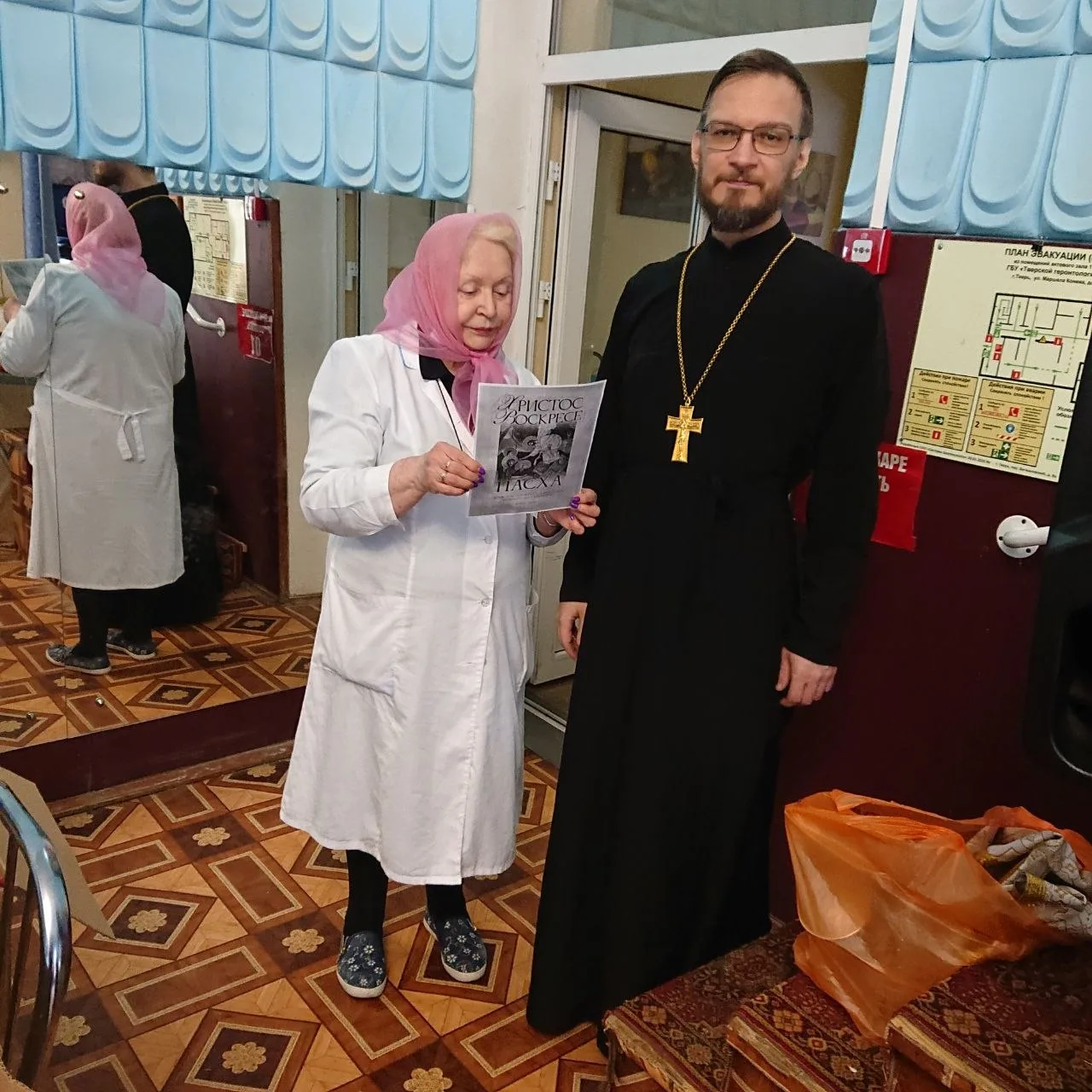 Мои родные, сегодня по нашей доброй традиции подарили куличи в Геронтологический центр. Спасибо кажд
