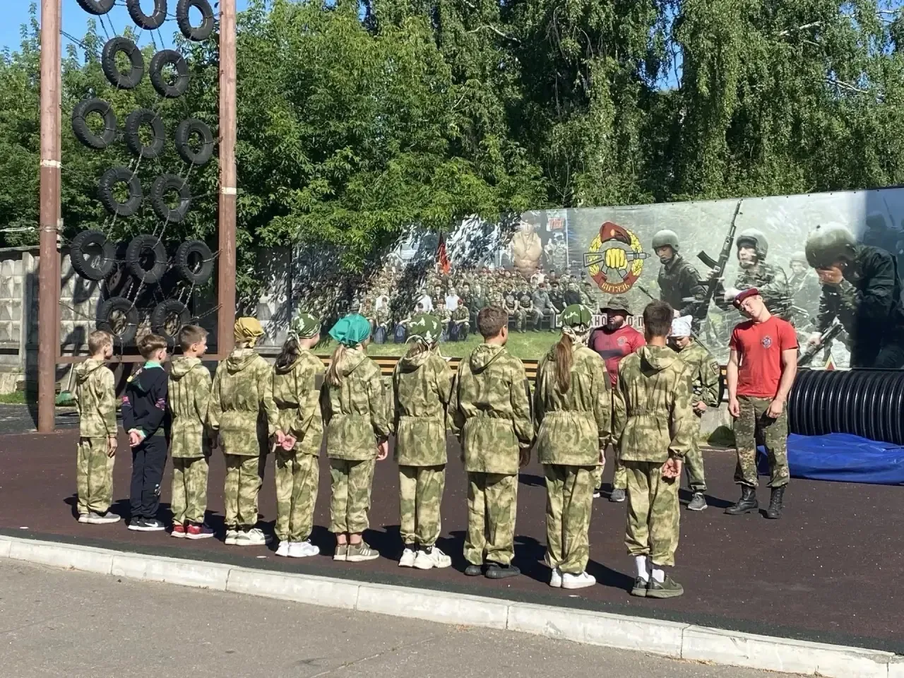 🧗‍♂️ Тренировка по высотной подготовке

Обучающиеся МБОУ «Школа №15» (Гвардейская смена) продолжают