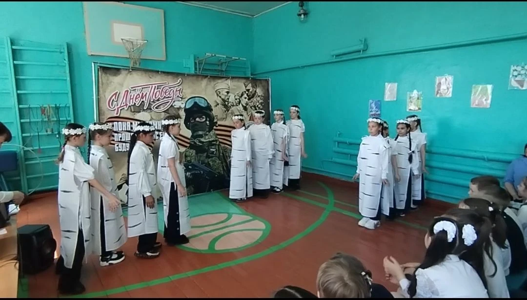 Память, которая живёт в сердцах: школа отметила День Победы 8 мая в стенах 6-го корпуса прошла серия