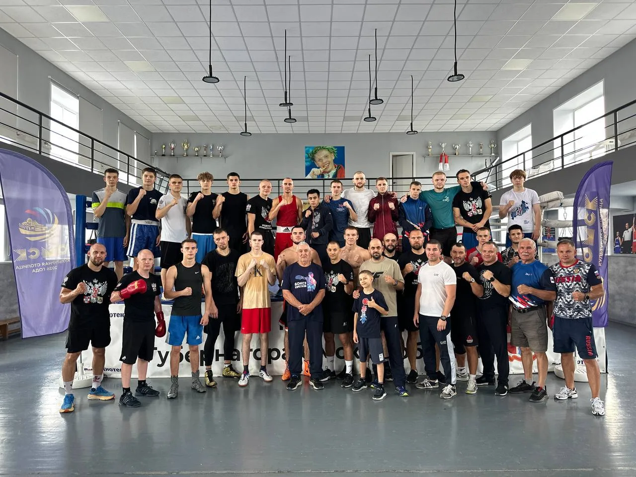 В центре спортивной подготовки по боксу имени Алексея Тищенко закончился сбор команды С...