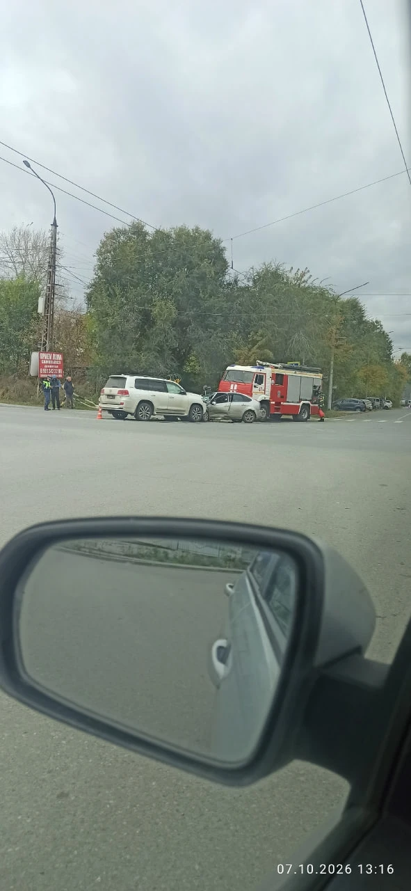 🚘 На Объездной дороге, на перекрёстке у поворота на посёлок Строителей, столкнулись Fo...