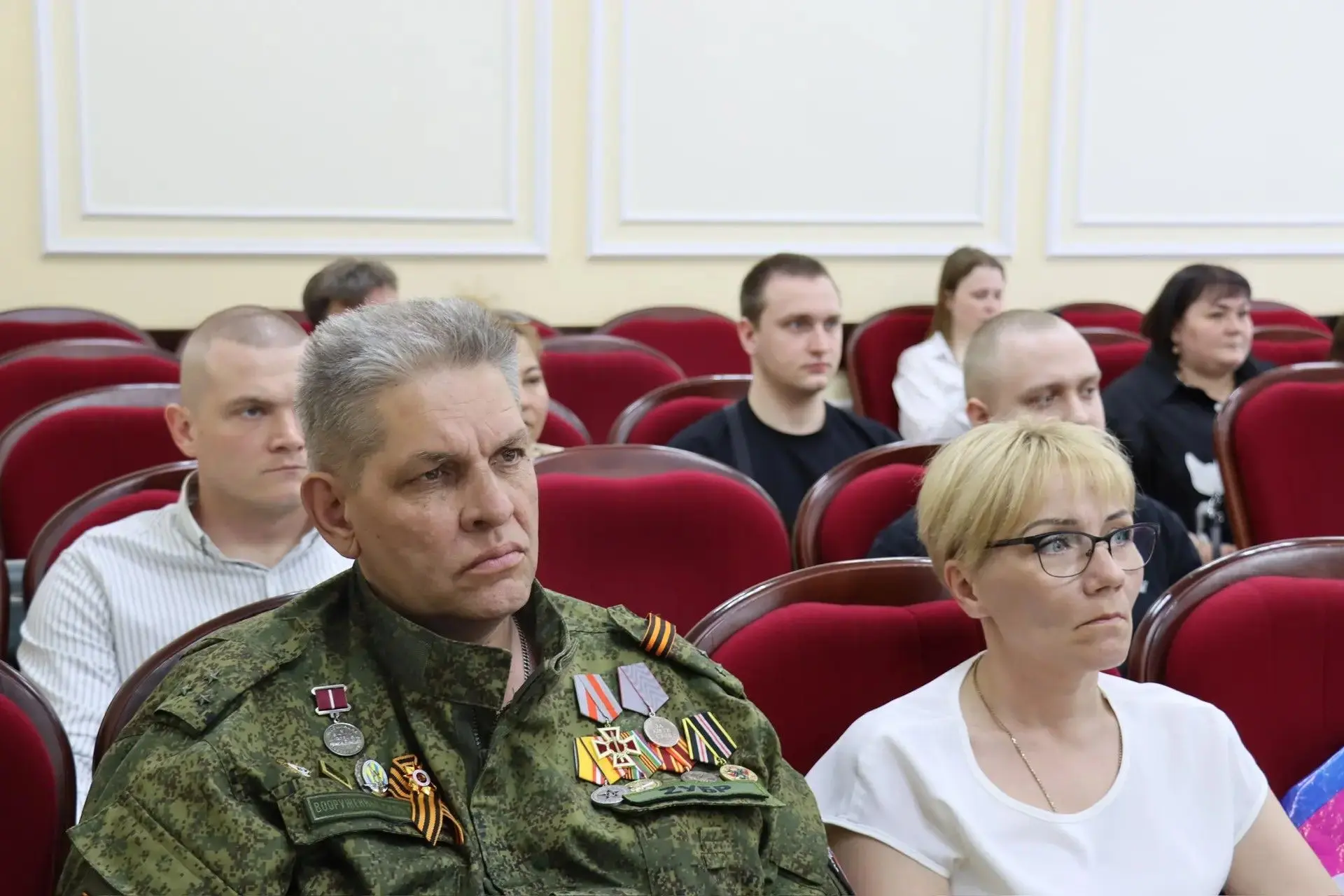 В преддверии Дня Победы в Ступино вручили награды ветеранам СВО, родным погибших героев и членские к