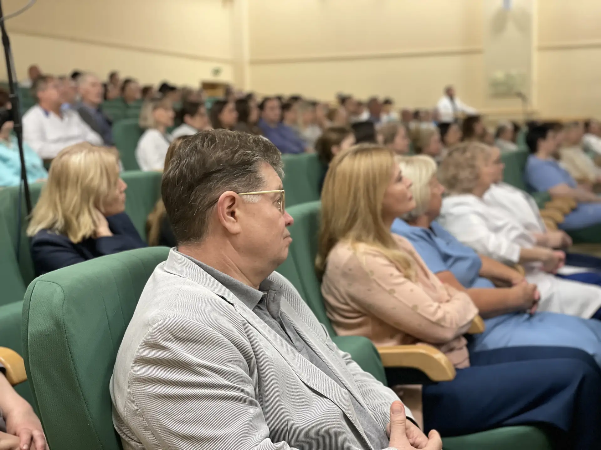 Поздравил коллектив МНТК «Микрохирургия глаза» имени академика С.Н. Федорова на Бескудниковском буль