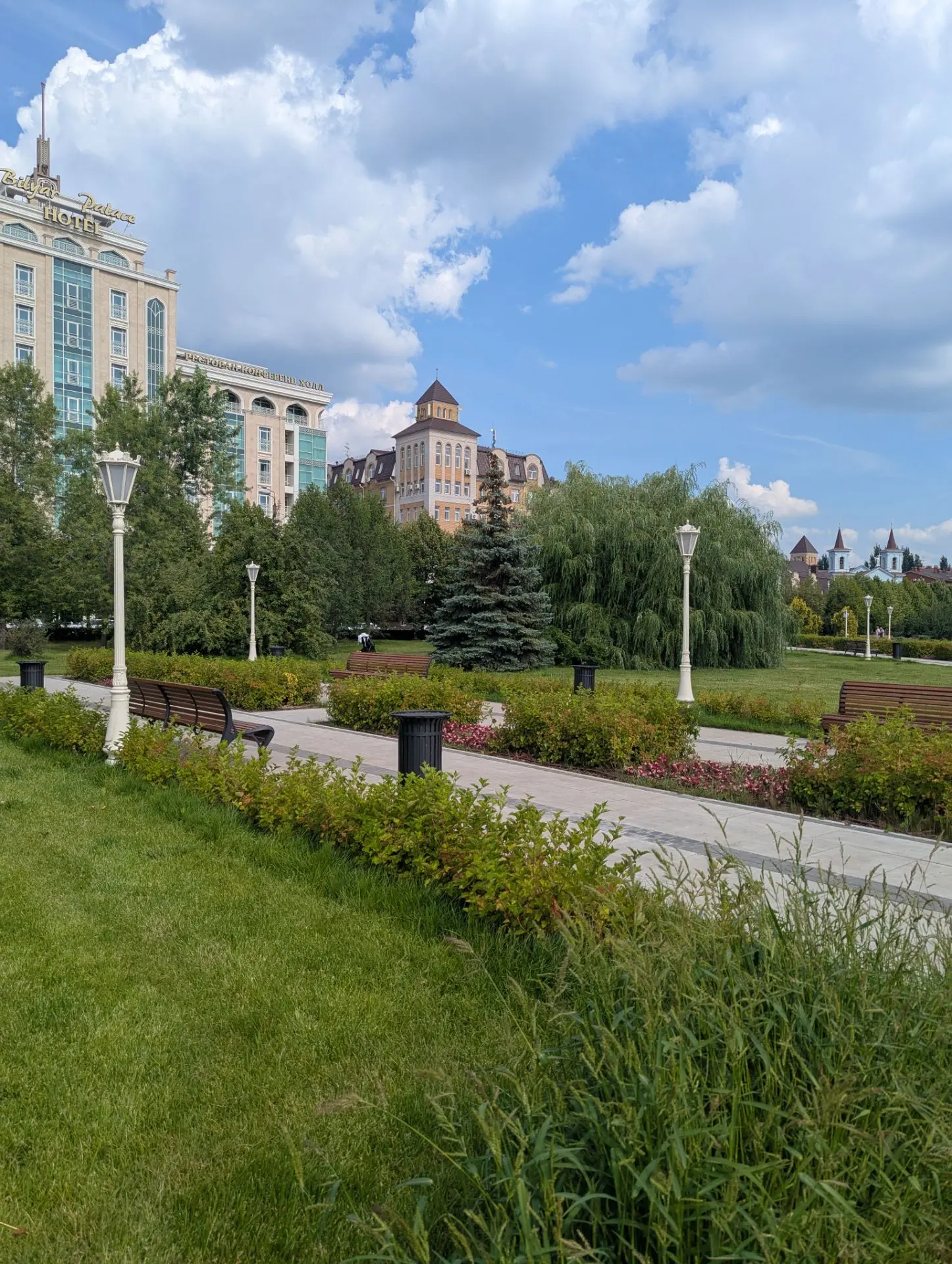 🌻 29 июль
👩‍❤️‍👨 Яраткан кешеңне кайгырту көне
🍑 Персик көне
💄 Халыкара иннек көне
🐯 Юлбарысла