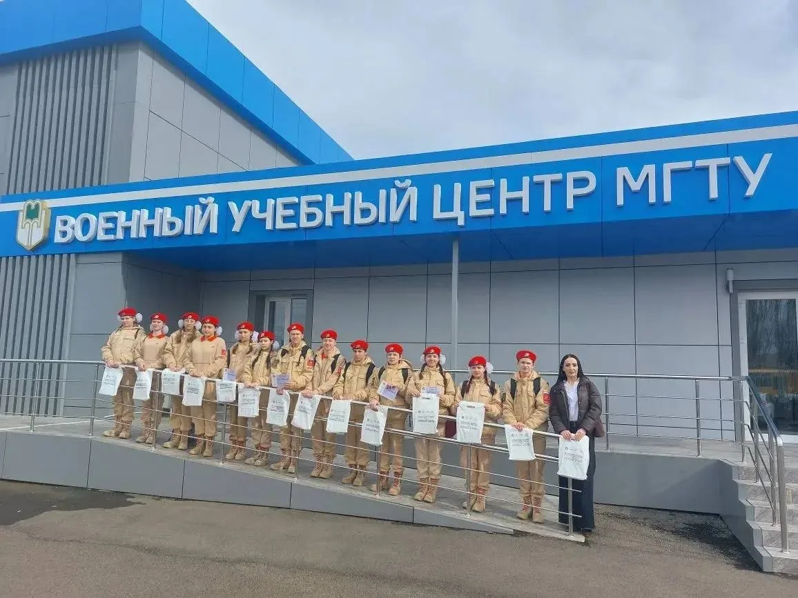 Юнармейцы осваивают беспилотные технологии! 🚁✈️  Наш отряд имени Вадима Лемеша побывал с экскурсией 