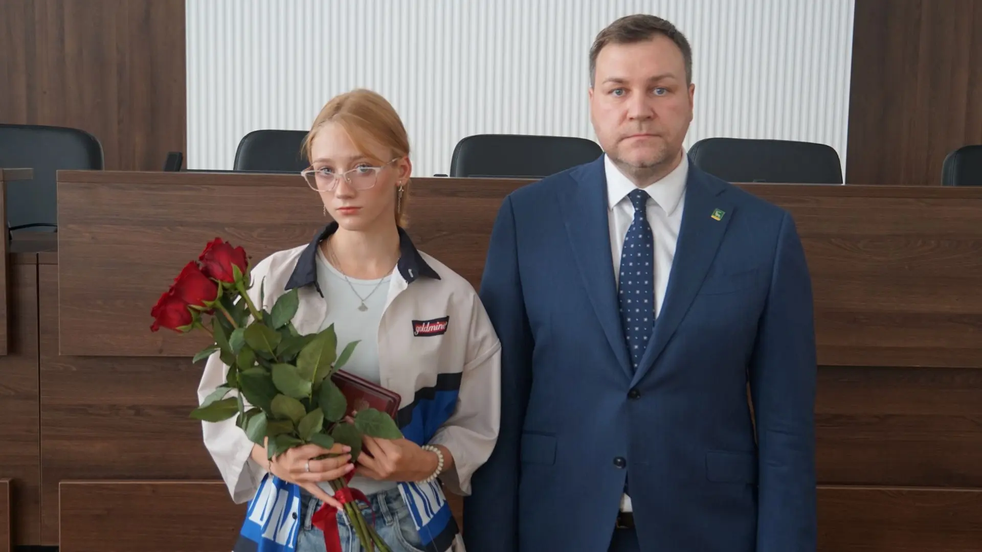Пока мы помним – они живы!

Передали на хранение государственные награды родным погибших участников 