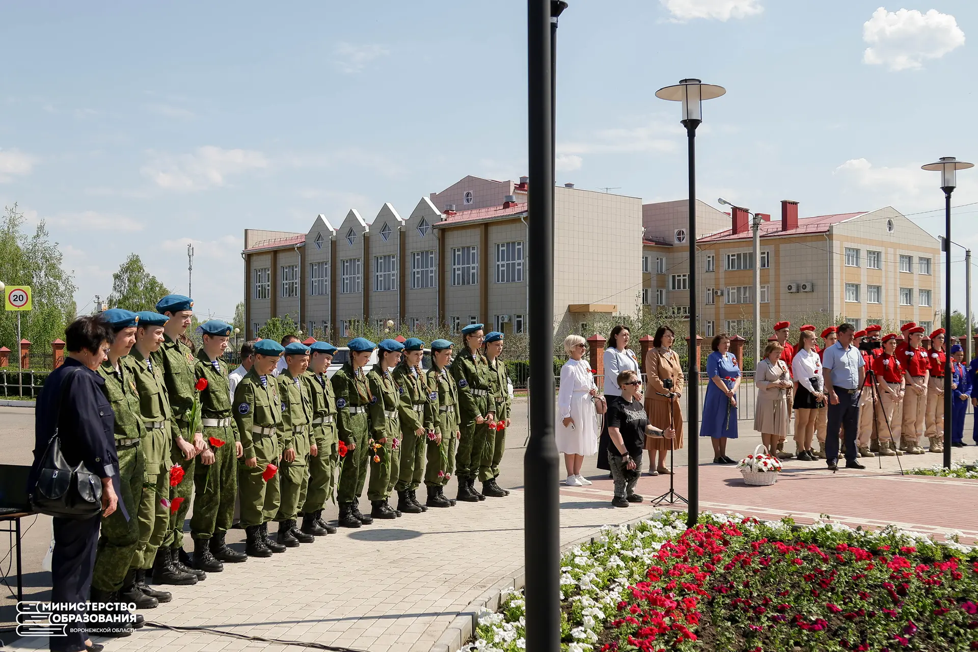 Накануне Дня Победы с рабочим визитом посетила Аннинский район, где почувствовала невер...