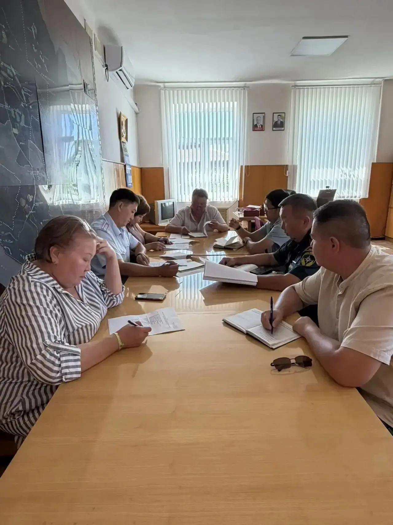 Председатель Яшкульской ТИК Екатерина Бавдаева приняла участие в заседании рабочей группы по обследо