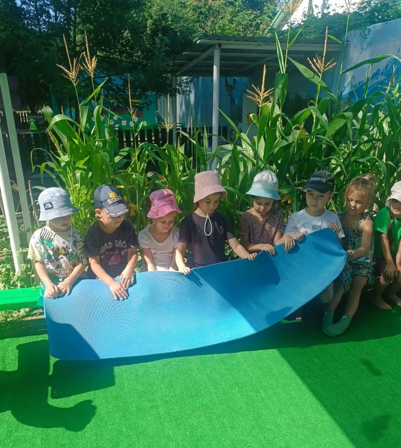 🎒 Неделя туризма началась в подготовительных группах! 🎒

    У ребят началась увлекательная неделя