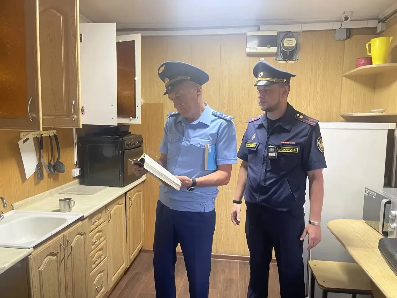 ❗Заместитель прокурора Хабаровского края Сергей Аксаментов проверил пенитенциарные учреждения в с. З