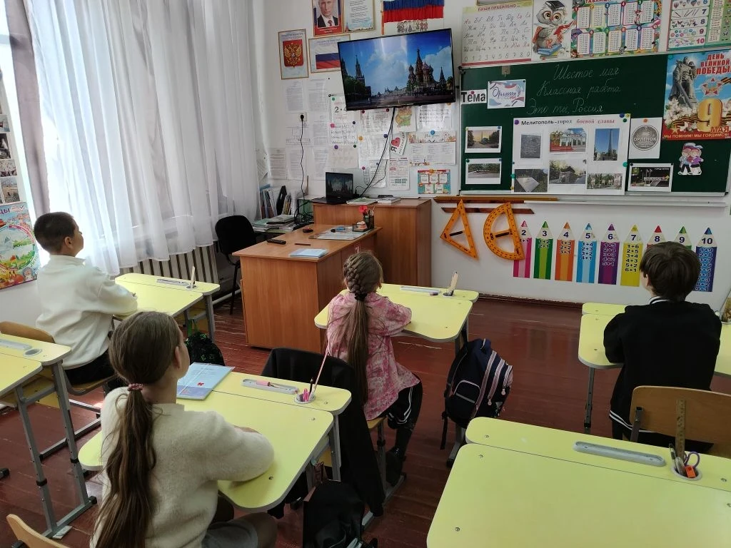 6 мая в 4 классе ГБУ ОО ЗО "Спасская СОШ 15" МР, в рамках трека "Орленок-хранитель исто...