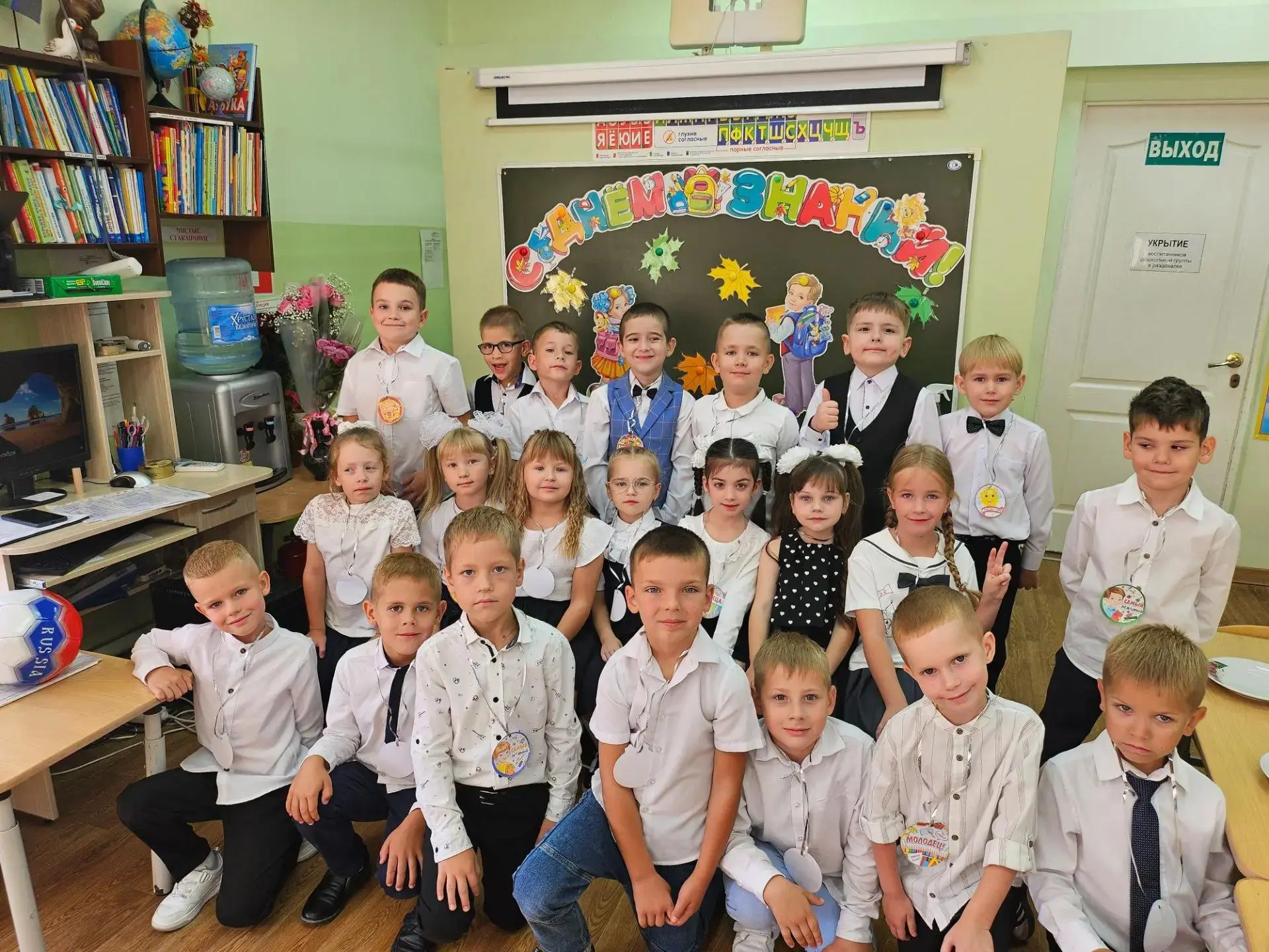 🎒 Первый звонок для самых маленьких: дошкольная группа отправилась в «Путешествие в ст...