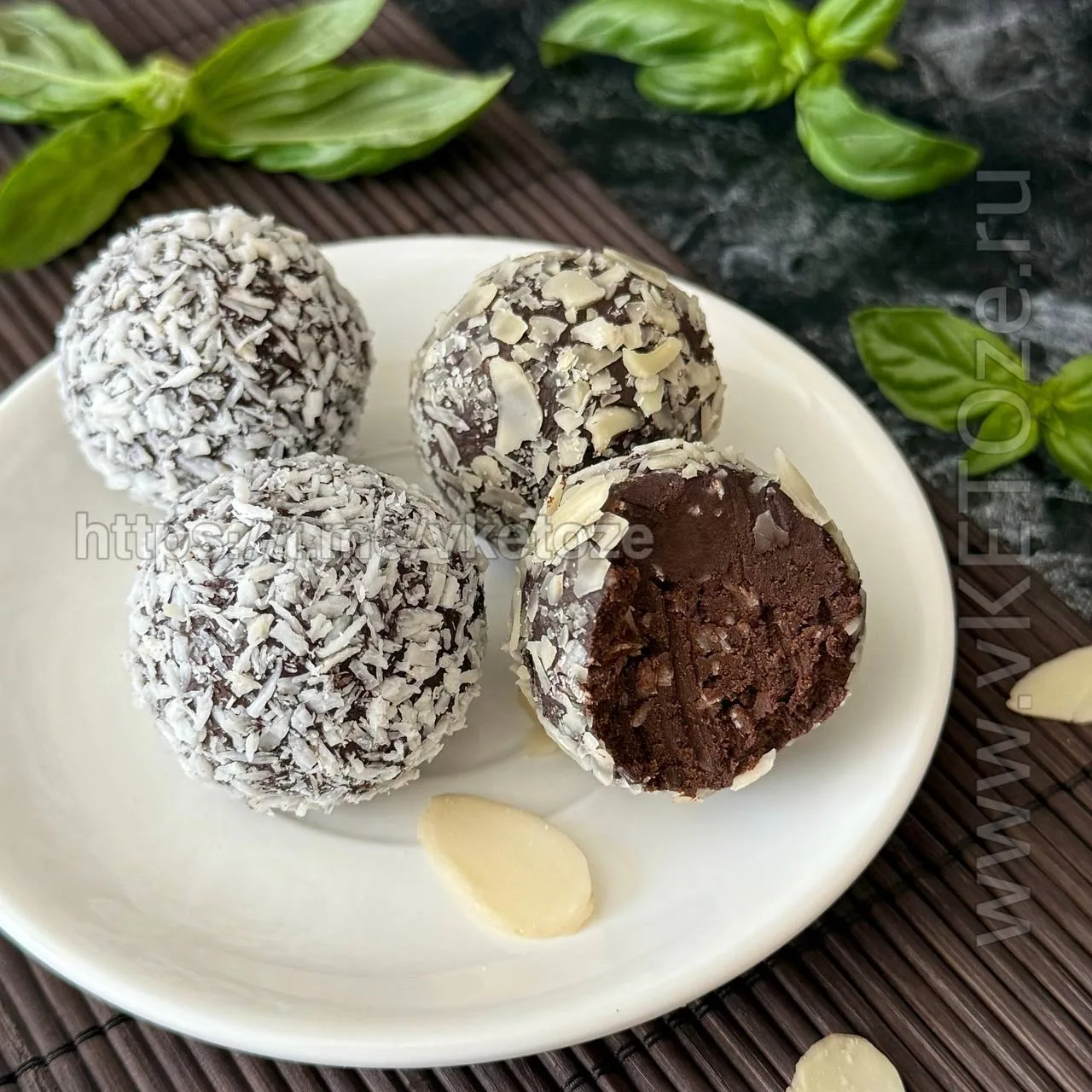 Шоколадно-кокосовые трюфели 🥥🍫 (КЕТО-рецепт)  Рецепт для всех любителей шоколадного шоколада ❤️  Огр