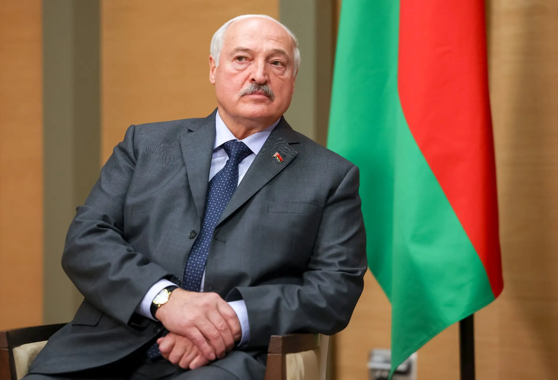 Александр Лукашенко направился с рабочим визитом в Кыргызстан. 1 сентября в Бишкеке он ...